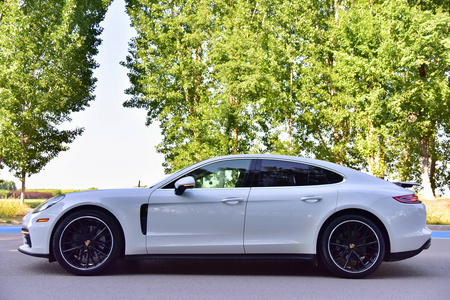 威海二手保时捷Panamera 2017款 Panamera 4S